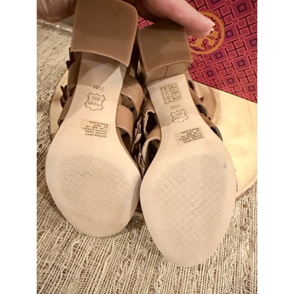 Tory Burch Women's Brown 65 mm Nappa Leather Blossom Heel Block Sandal 7.5M 350$ - Picture 15 of 16